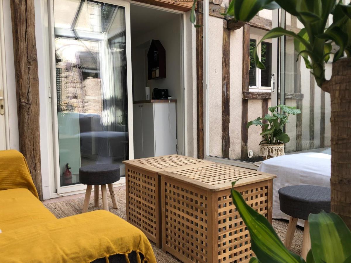 T2 Style Cottage - Veranda & Terrasse Exterieure Tours Eksteriør bilde